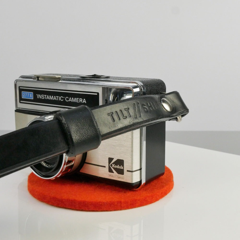 Black Leather Camera Wrist Strap - Lulworth Rivet image 2