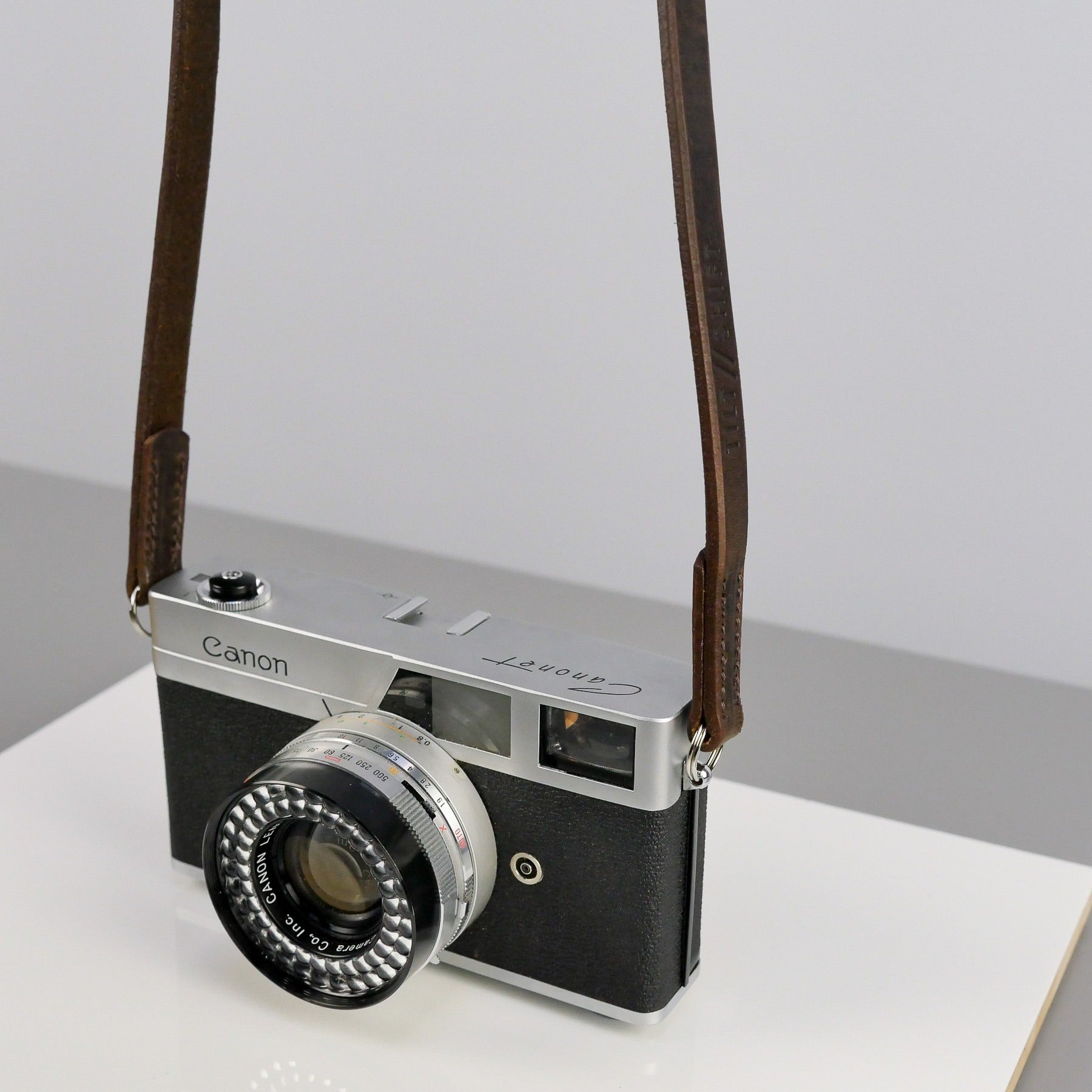 Wide Brown Leather Camera Strap - Yosemite Stitched image 5